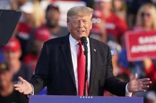 Donald Trump, candidat à la présidentielle de novembre 2024, a brocardé dans un communiqué une "persécution politique et une ingérence dans l'élection" (archives).